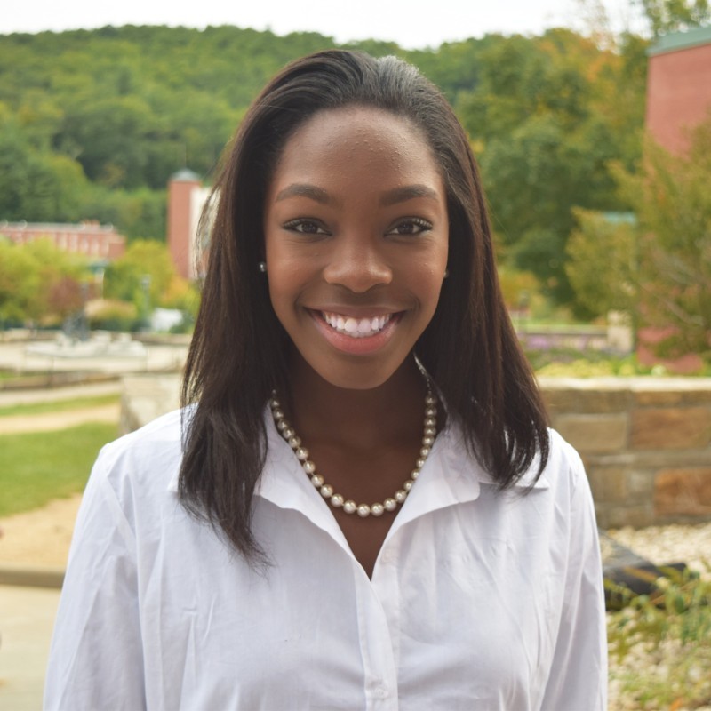 Natazhia Lovett ’18